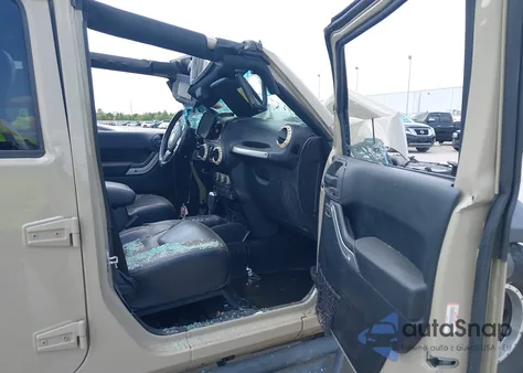 2017 Jeep Wrangler Unlimited Rubicon 4X4 from USA, damaged, VIN 1C4BJWFG2HL701727